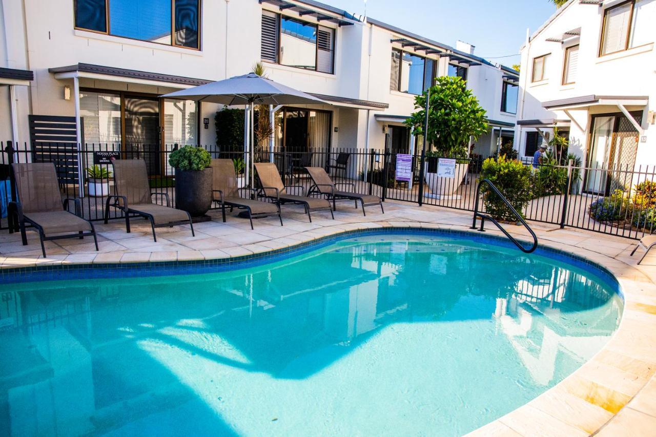2 Bedroom Renovated Townhouse, Walk To Noosa River Noosaville Exterior foto